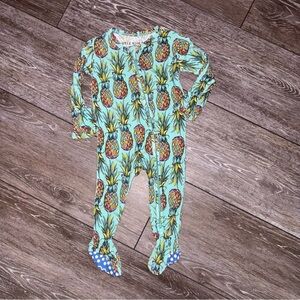 Little Bum Bums Pineapple Zippy